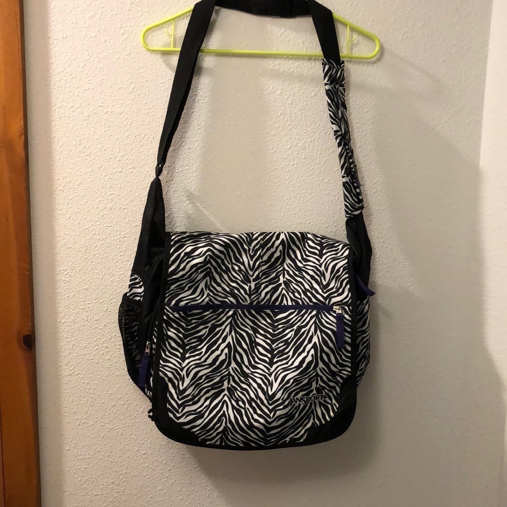 Jansport messenger bag with multiple pockets